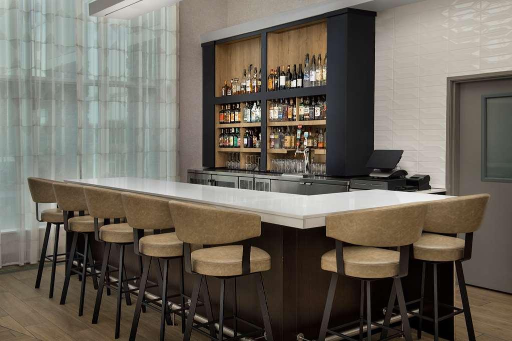 Hampton Inn Warroad 餐厅 照片